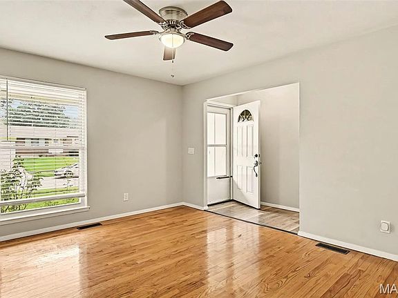 5th image of 1536 Coachway Ln