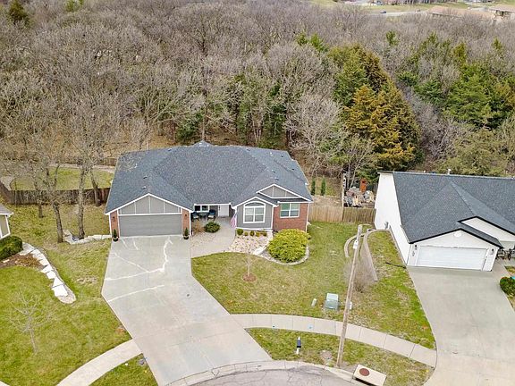 2nd image of 1040 Highland Ridge Dr