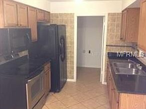 3rd image of 513 S Candler Ave