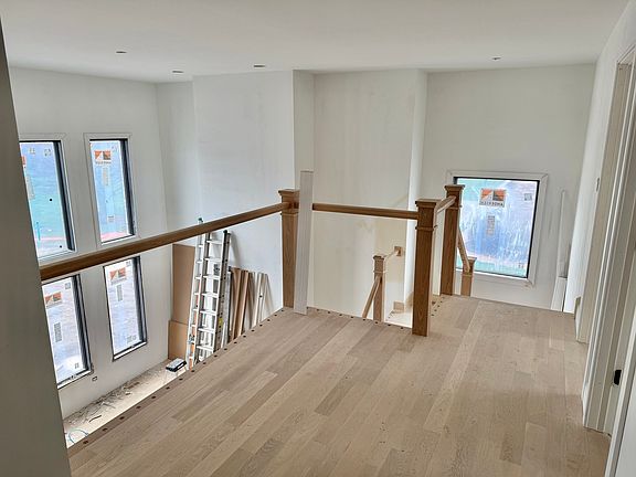 5th image of 22736 Parkview Ln