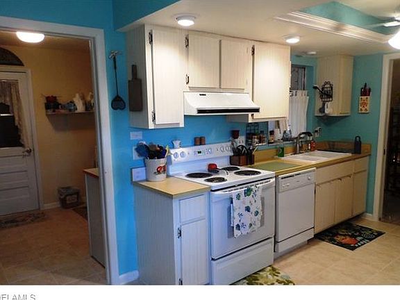5th image of 5593 Trellis Ln