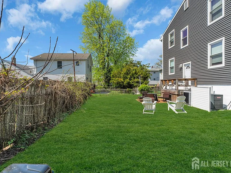 36 Van Buren Ave — Photo 33