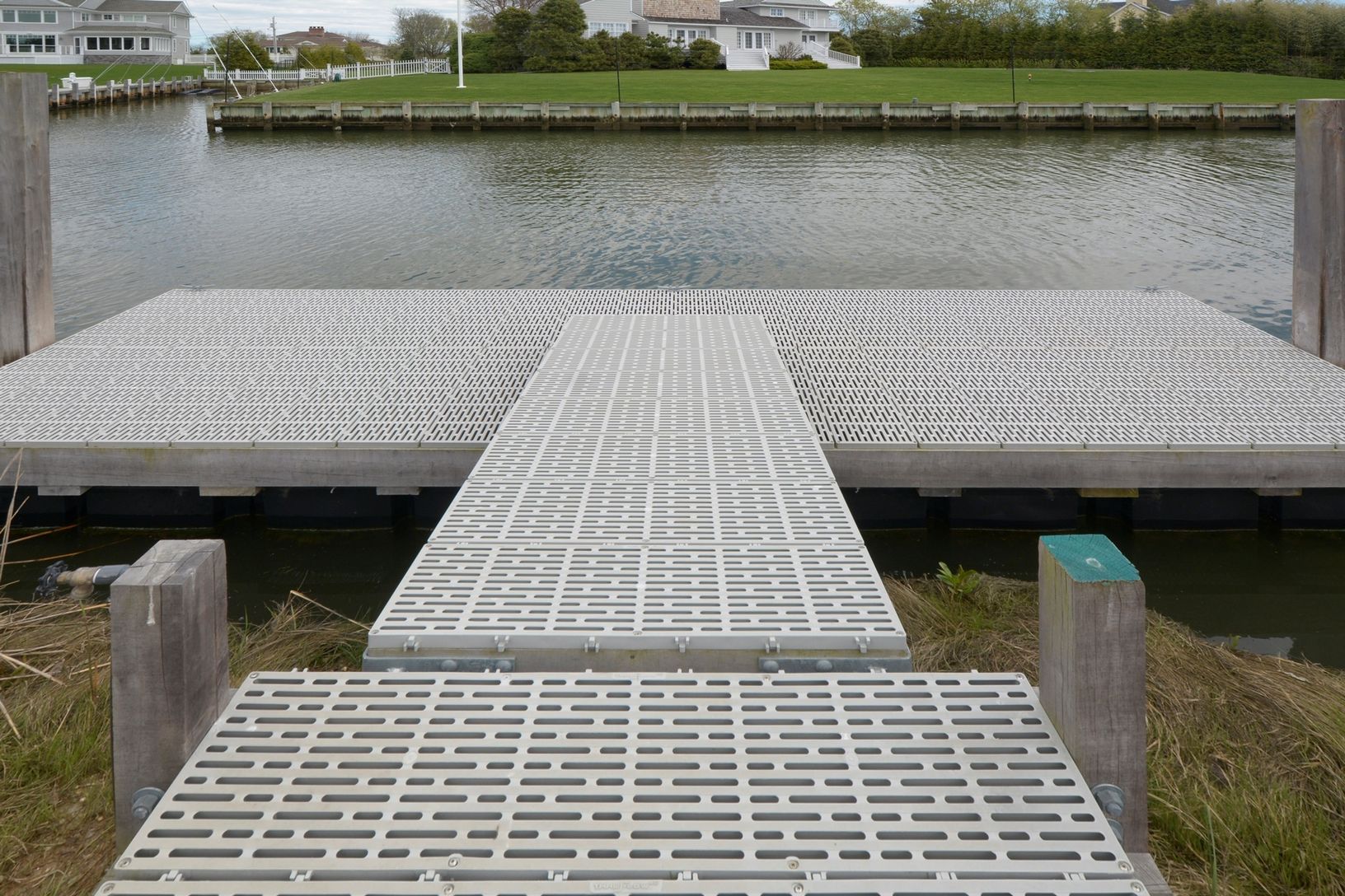  Dock