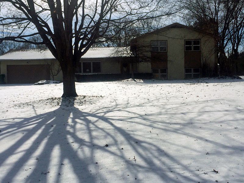 1st image of 4063 Riverview Dr