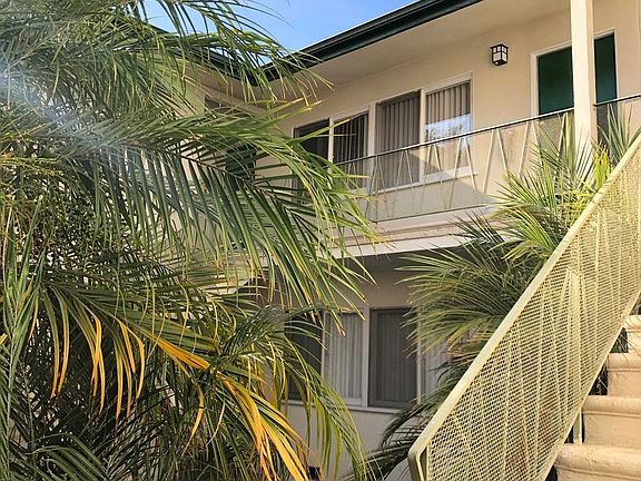 2nd image of 3659 Overland Ave APT 4
