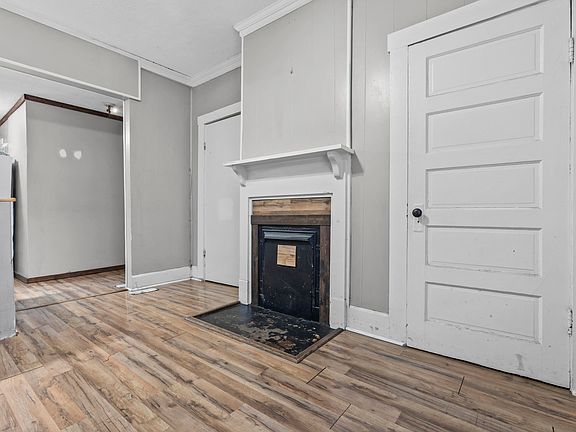 5th image of 732 Hillcrest Ave