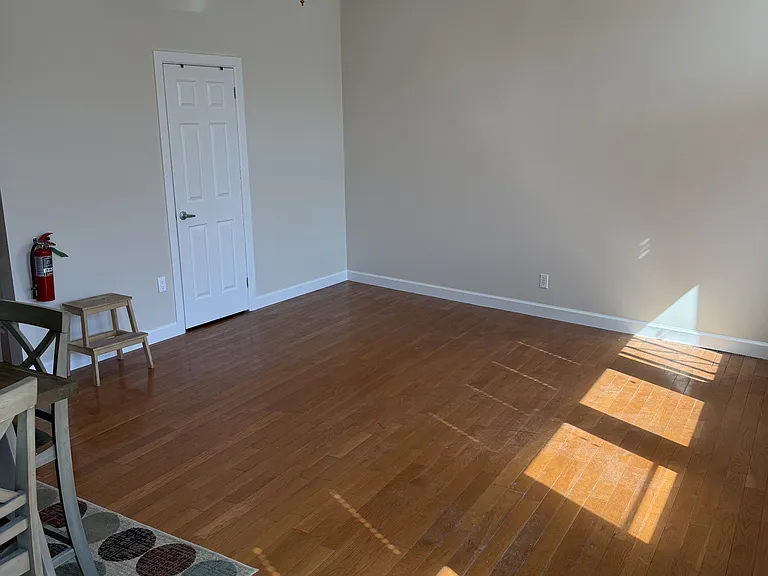 24-26 N Dean St #1 — Photo 3