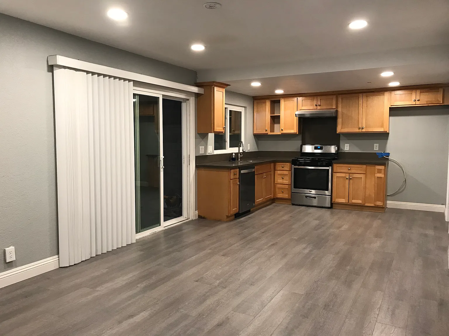 3 bed, 2.5 bath, 1242 sqft, $3,500 — Photo 4
