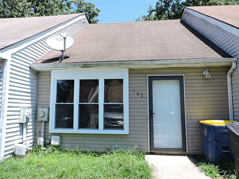 143 Spruance Rd — Photo 1