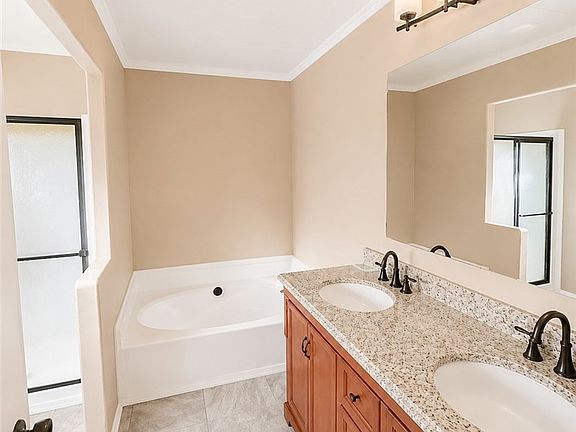 3rd image of 15455 Glenoaks Blvd Space 226