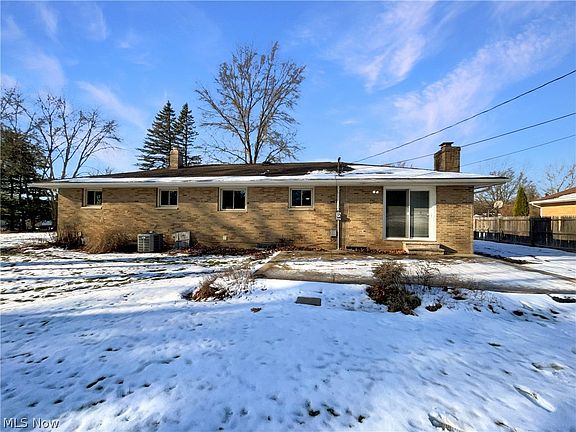 5th image of 11001 Shaker Dr