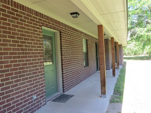 4th image of 490 County Road 2205