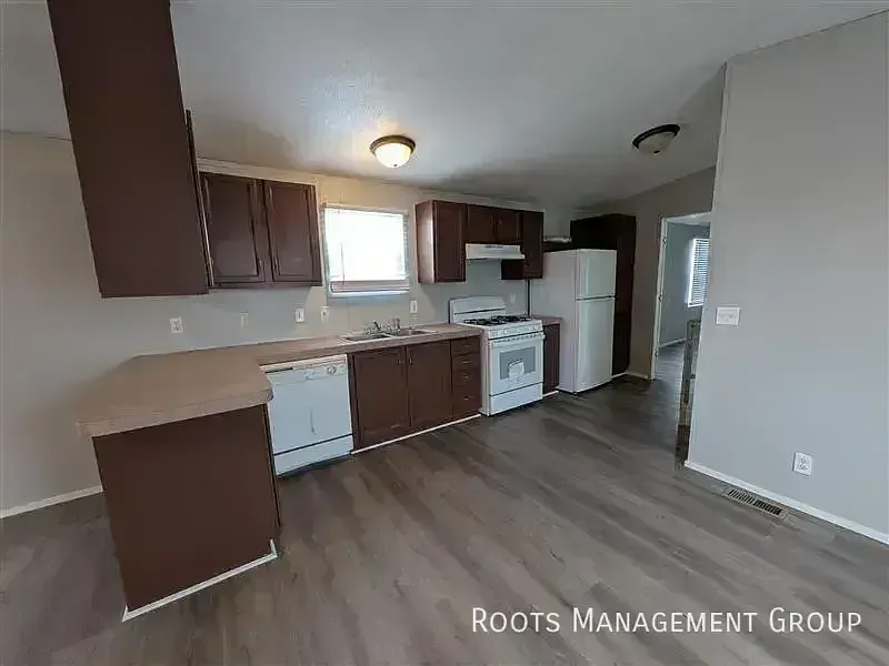 3 Bed 2 Bath Home Available for Lease at Countryside Estates KS - Apply Now! — Photo 3