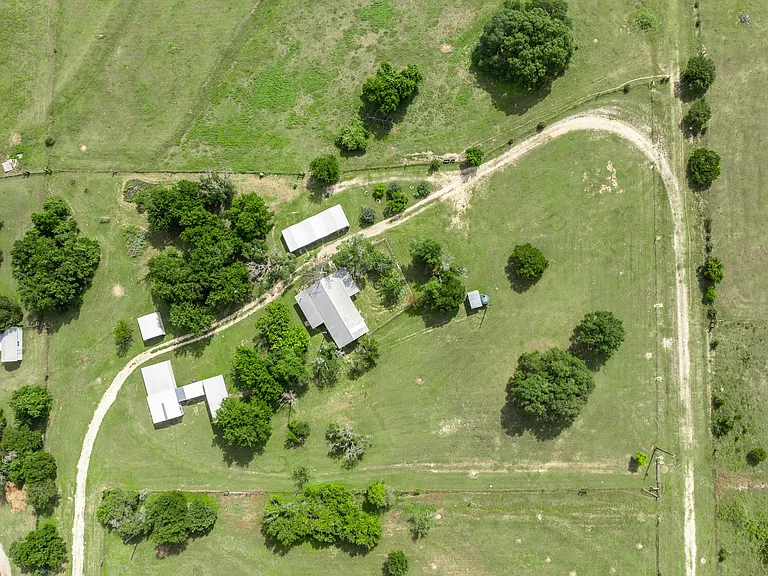 199 Apache Springs Rd — Photo 21