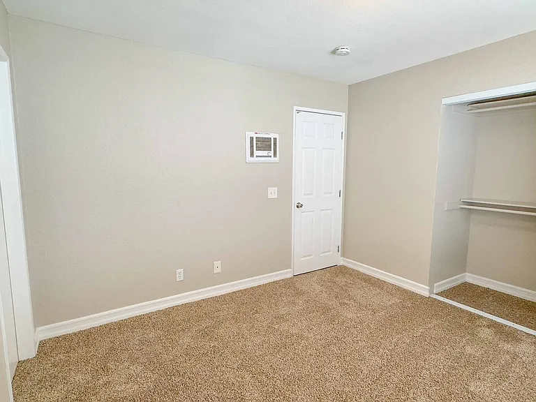BV 35th Street — Photo 16