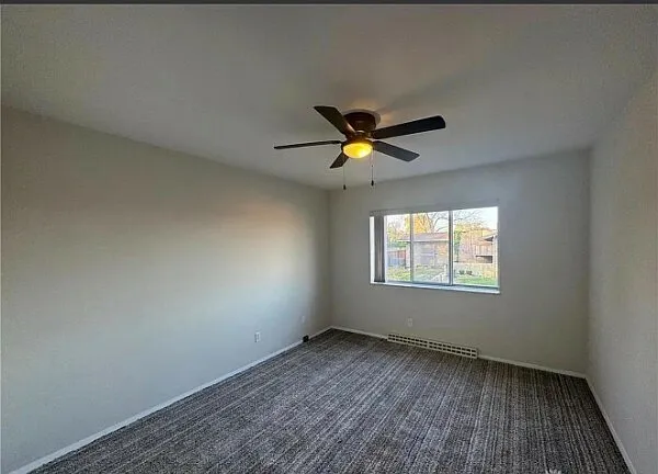 540 Heather Dr #7 — Photo 9