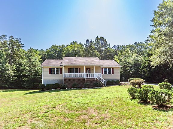 2nd image of 404 Courtland Dr