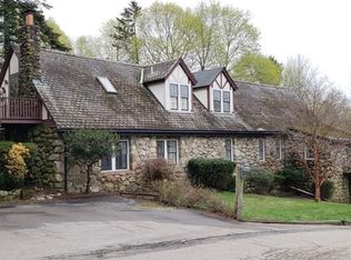 2 Mendel Rd #1, Cohasset, MA 02025