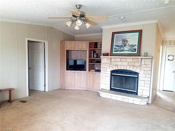 4th image of 179 Green Meadows Ln