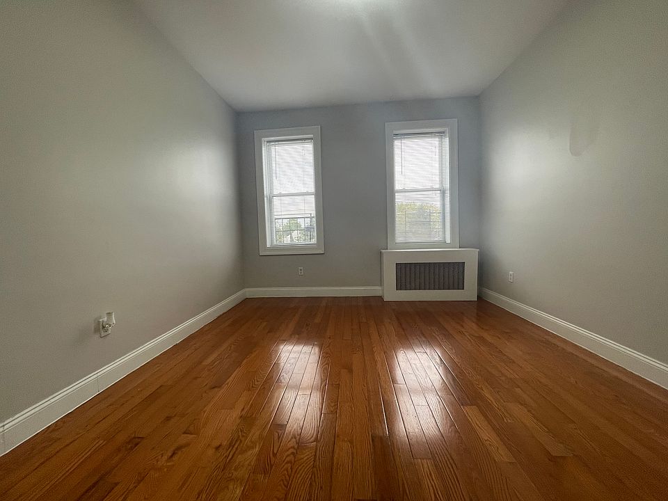 2nd image of 169 Clinton Ave #43E