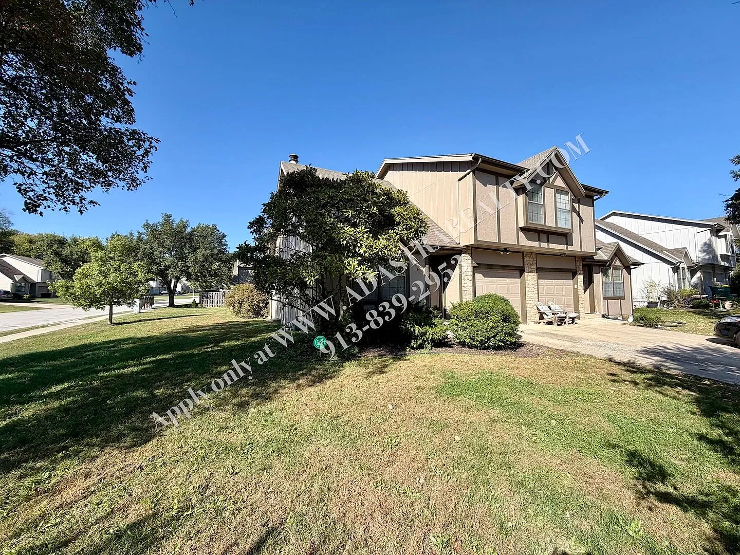 Affordable Duplex in Blue Valley School District-Available NOW!! — Photo 4