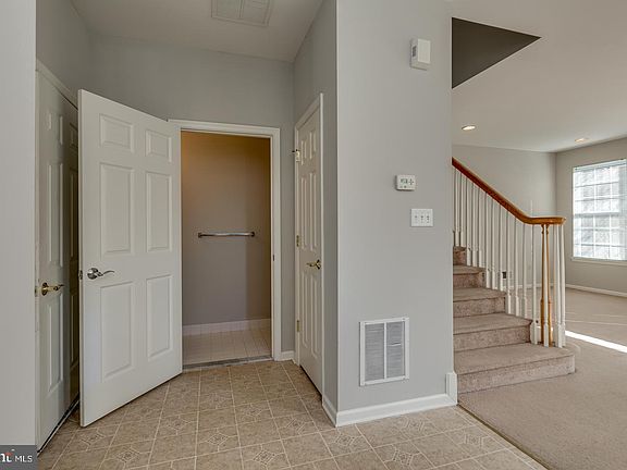 3rd image of 1602 Nathan Dr