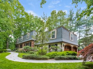 29 Old Rock Ln, Norwalk, CT 06850