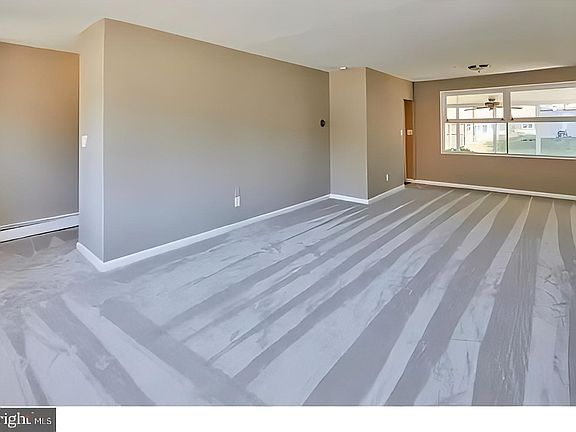 4th image of 3621 Topaz Dr