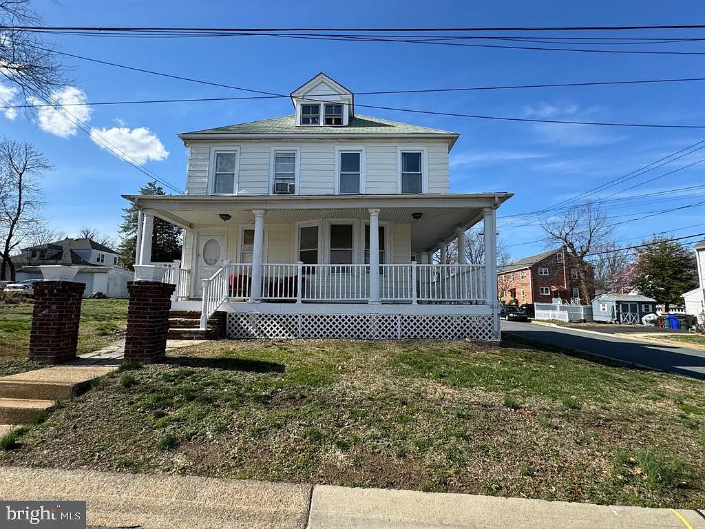 Building Photo - 1121 Rosedale Ave #1