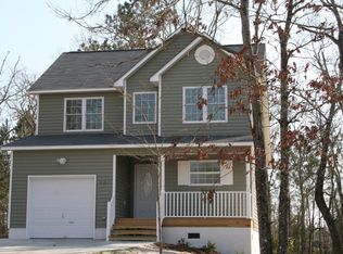 221 E Ivybridge Dr, Hubert, NC 28539