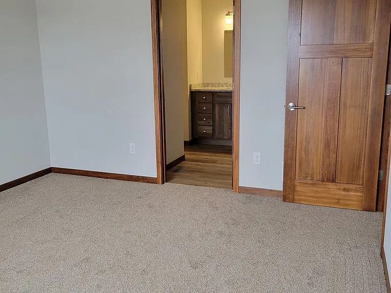420 Sierra Pl — Photo 34