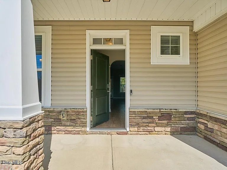3015 Dana Ln — Photo 4