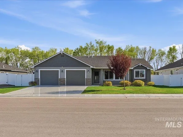 260 Stagecoach Ave, Fruitland, ID 83619
