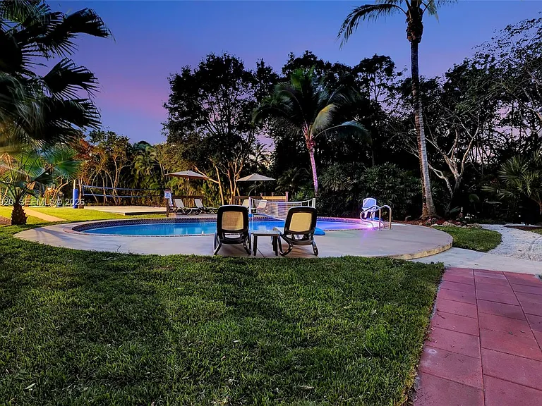 14330 SW 20th St — Photo 30
