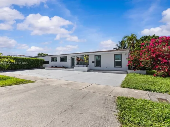 528 W 45th Pl, Hialeah, FL 33012