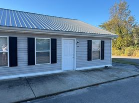 719 Dylan Ln, Oak Grove, KY