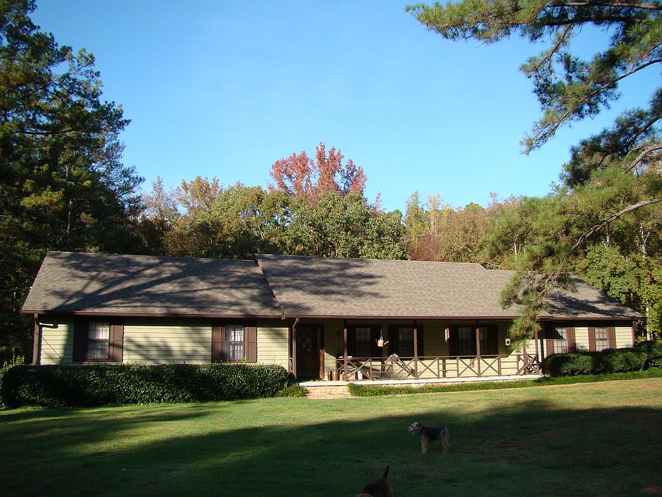 1st image of 3310 Squire Ln SE