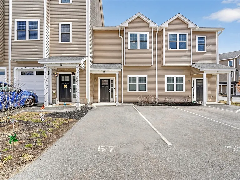7 Gorham St #57 — Photo 2