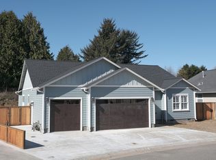 1660 Hannah Ct, McKinleyville, CA 95519