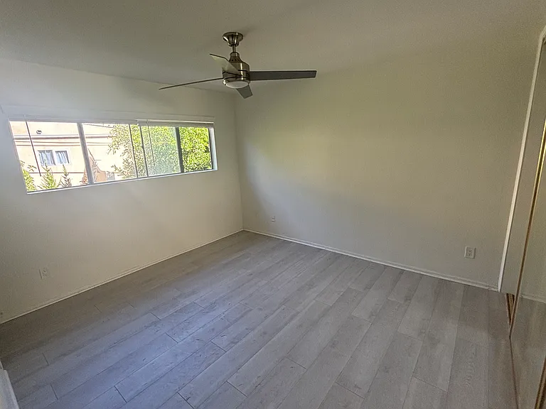 854 Westbourne Dr. — Photo 7