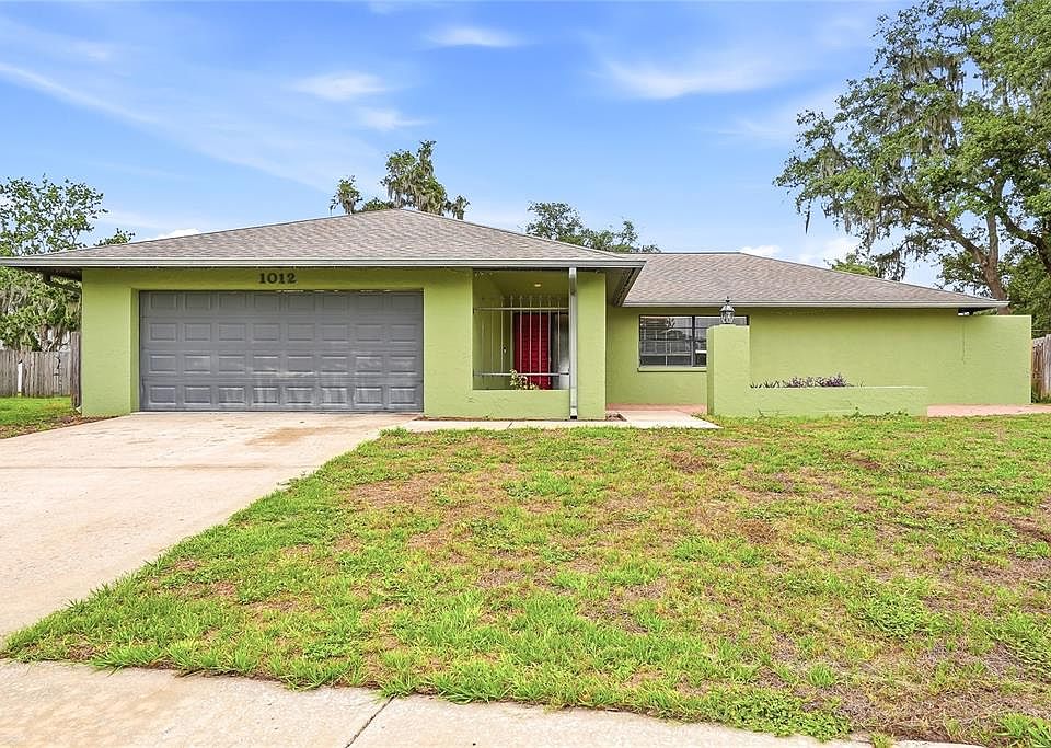 1st image of 1012 Redbud Cir