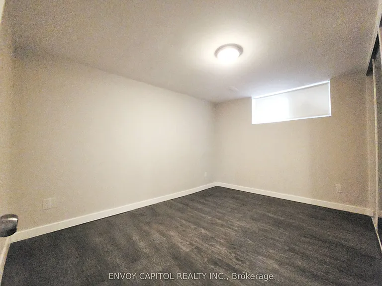 84 Macdonald Ave — Photo 10