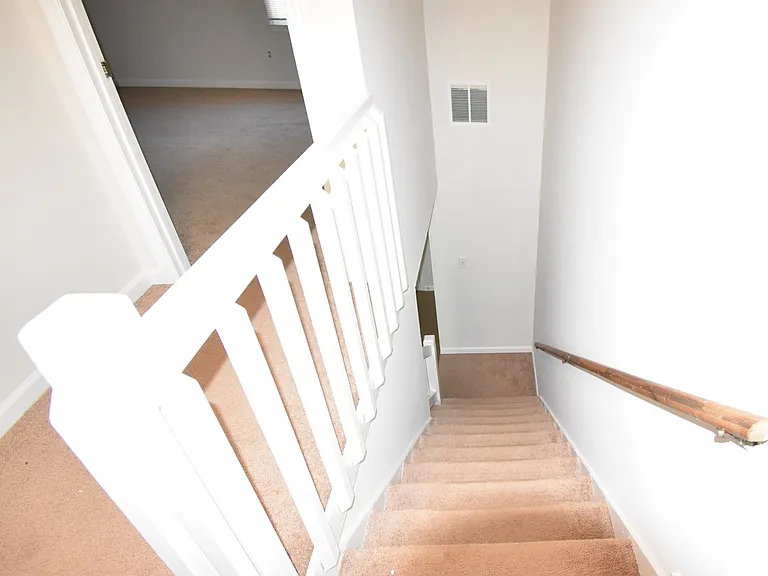 244 Wickford Ct — Photo 12