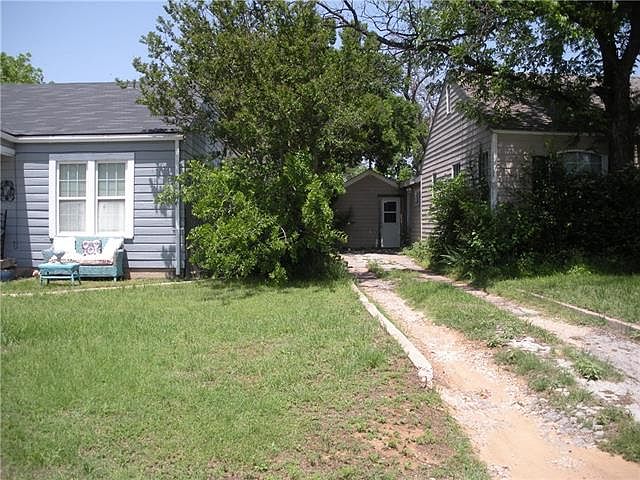 2nd image of 726 N 13th St