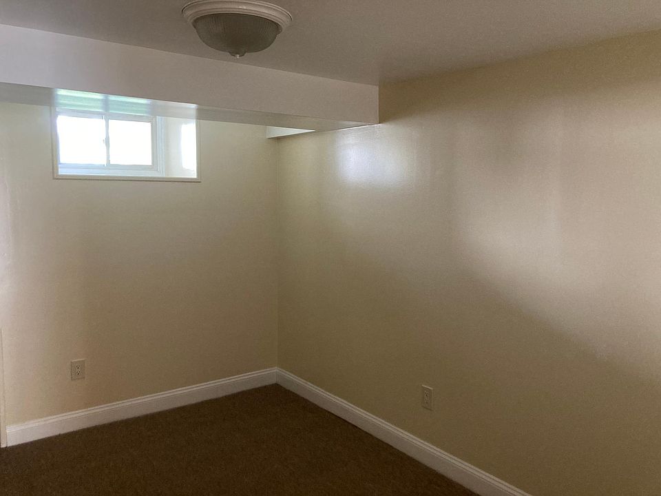 2nd image of 149 Primrose Ave #1