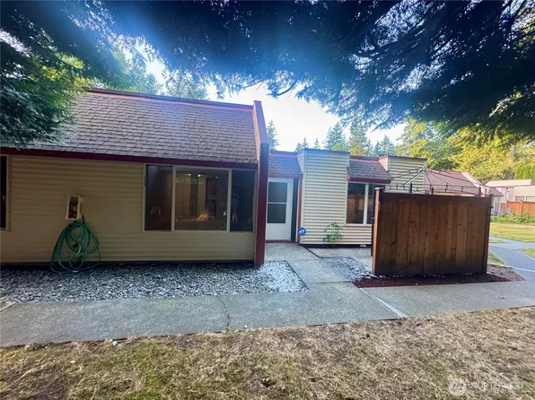 14600 SE 176th Street #W-11, Renton, WA 98058