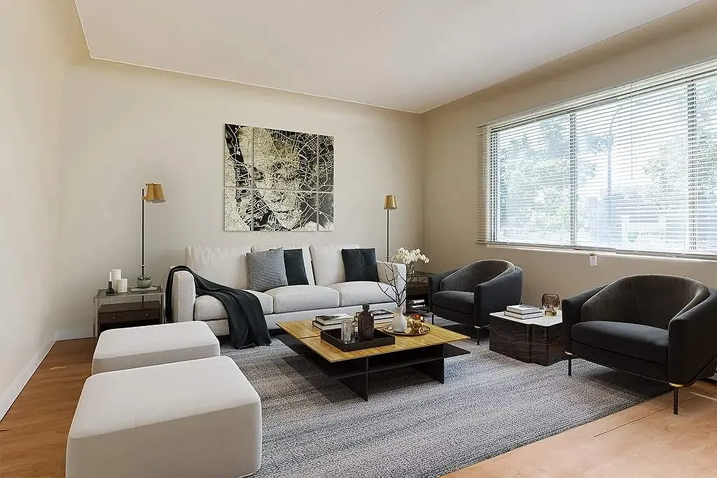 Eastwood Apartments — Photo 1