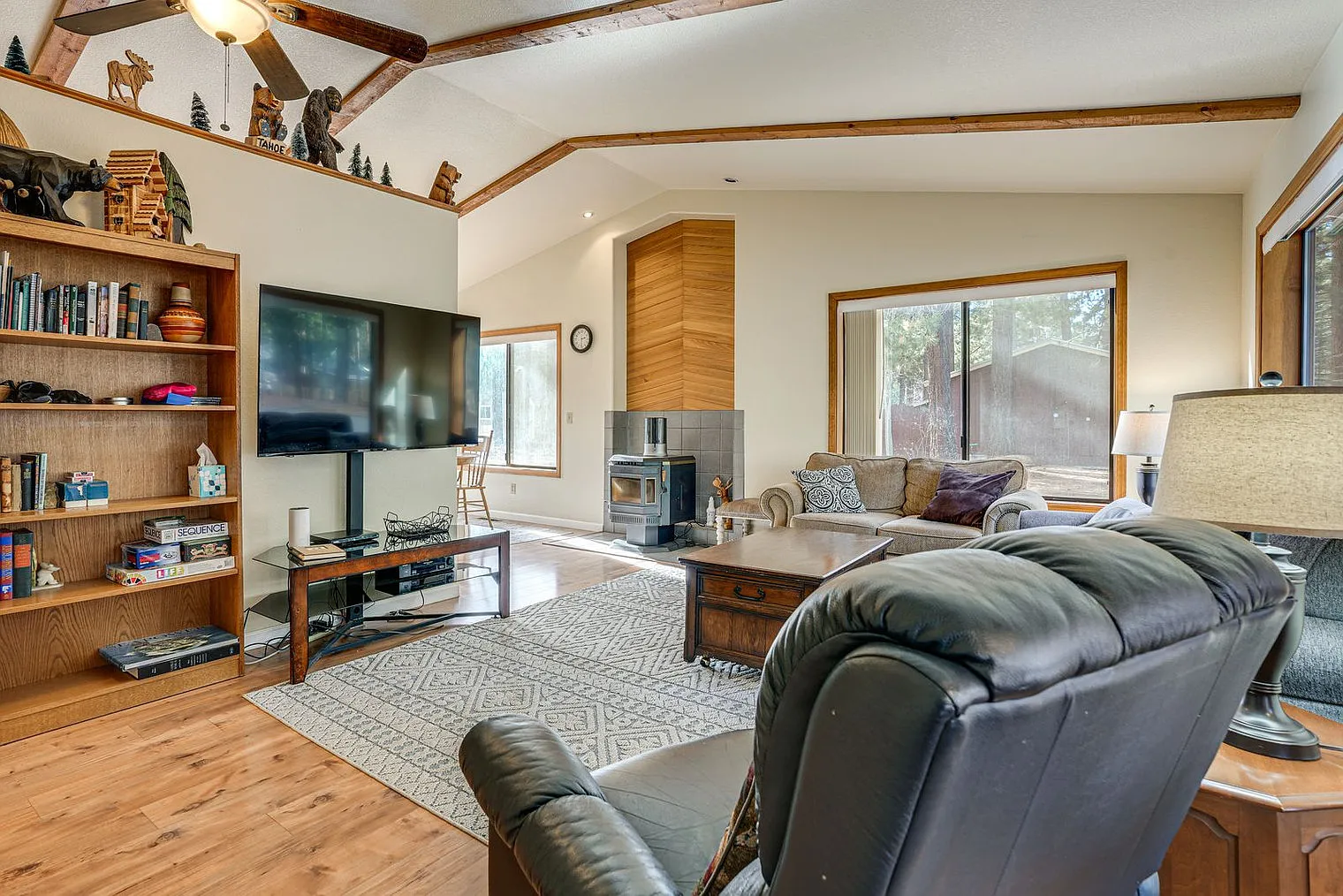 3 bed, 2.0 bath, 1410 sqft, $4,121 — Photo 1