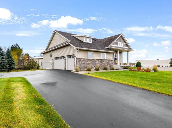 1610 140th Ave NE, Ham Lake, MN 55304