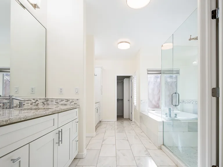 335 N Josephine St #A — Photo 50